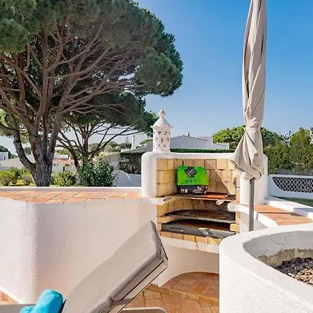 Sleeps 6 With Pool Air Con And Wifi Villa *