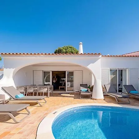 Sleeps 6 With Pool Air Con And Wifi ואלה דה לובו